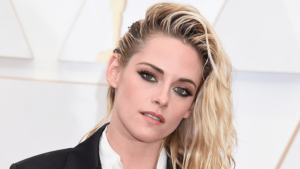 Kristen Stewart 2022 Oscars Makeup