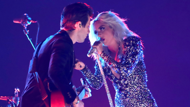Lady Gaga, Grammys Performance