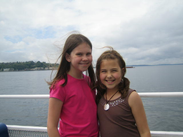 STYLECASTER | What To Buy Your Best Friend