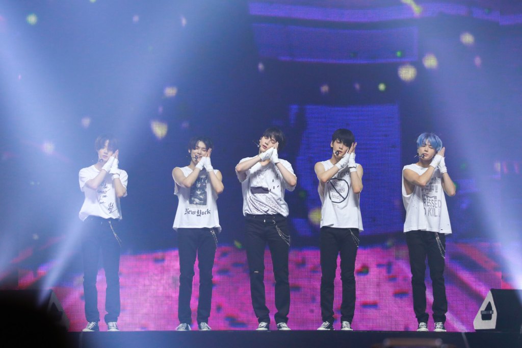 TXT Act Sweet Mirage