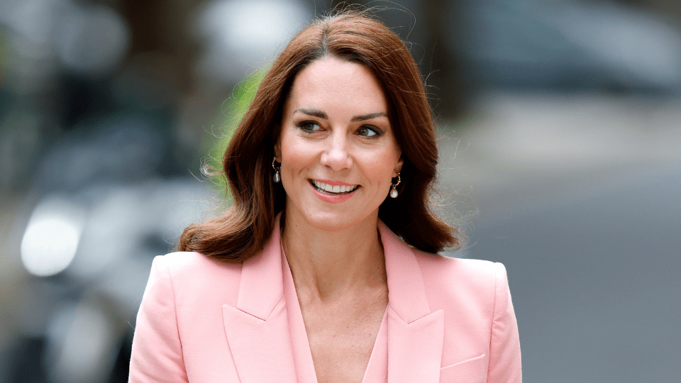 STYLECASTER | Kate Middleton Barbiecore