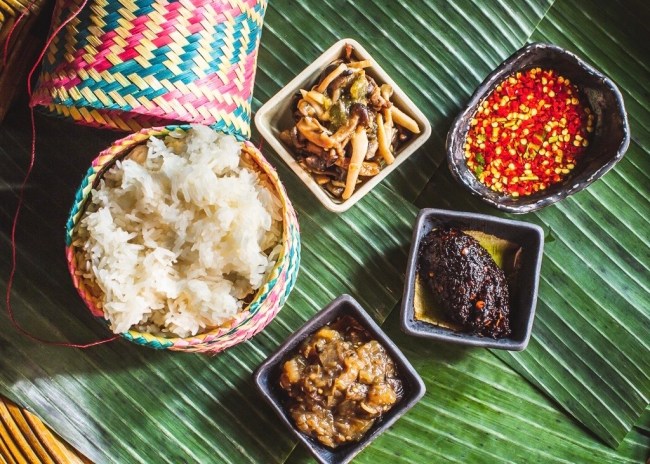 Khe-Yo Loation Sticky Rice and Sauces