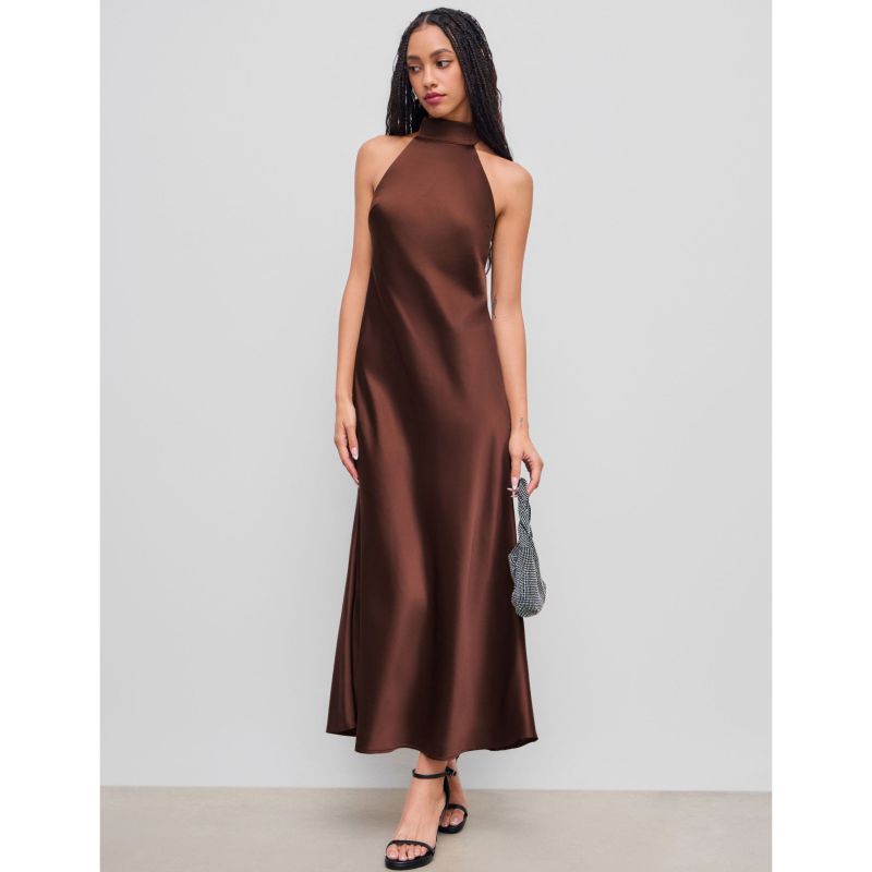 11 Brands Like Zara That Are Just as Trendy & Affordable 2025