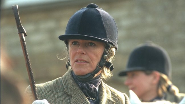 Camilla Parker Bowles Young Photos: Queen Camilla Now vs Then