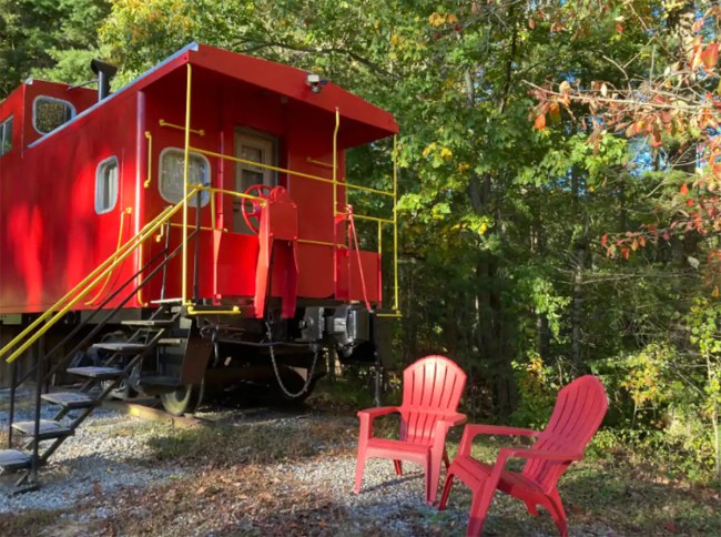 Apple Ridge Farm Caboose Airbnb in Copper Hill, Virginia