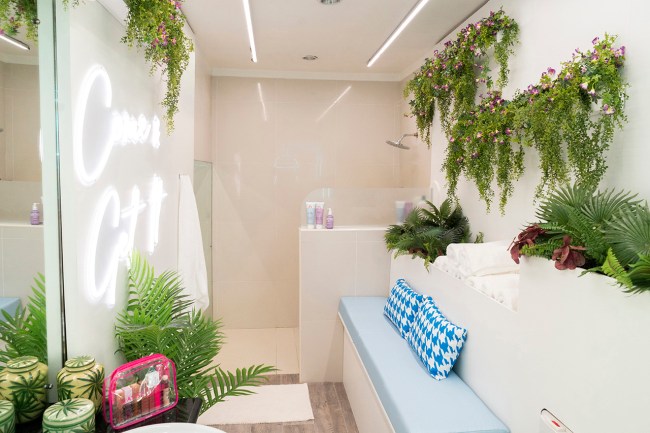 Love Island USA Season 6 Casa Amor Casa Amor Shower