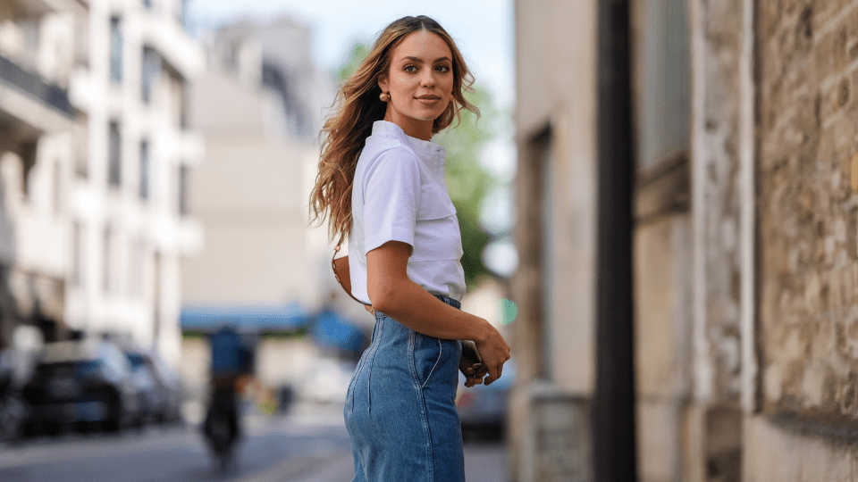 how to style a denim skirt