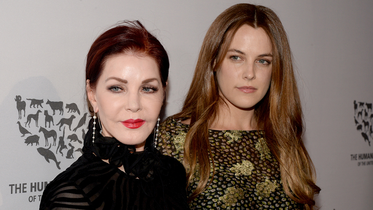 HOLLYWOOD, CA - MAY 07:  Actresses Priscilla Presley (L) and Riley Keough attend The Humane Society of the United States' to the Rescue Gala at Paramount Studios on May 7, 2016 in Hollywood, California.