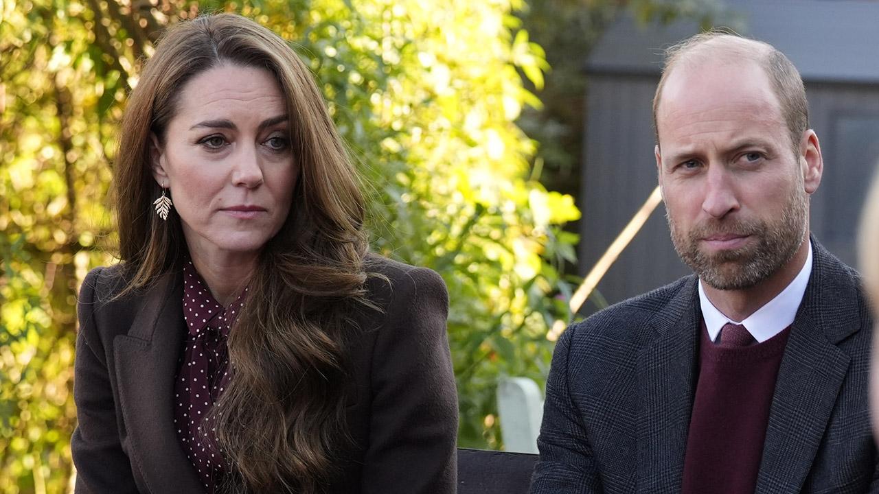 SOUTHPORT, ENGLAND - OCTOBER 10:  Prince William, Prince of Wales and Catherine, Princess of Wales speak with members of the Emergency Services during a visit to Southport Community Centre on October 10, 2024 in Southport, England. Earlier this year, Bebe King (6), Elsie Dot Stancombe (7) and Alice da Silva Aguiar (9) died after a mass stabbing at a children's Taylor Swift-themed dance class on July 29 in the Merseyside town of Southport.