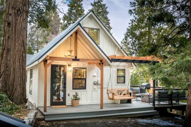 The Acorn Cottage in Twin Peaks, California