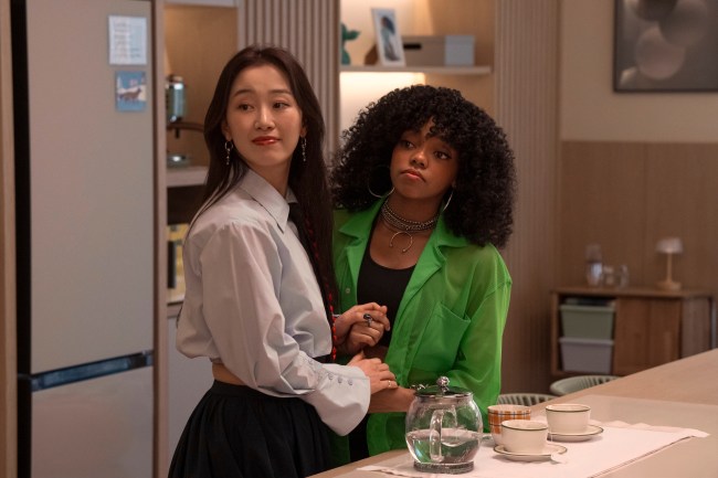 XO, Kitty. (L to R) Gia Kim as Yuri Han, Regan Aliyah as Juliana Porter in episode 201 of XO, Kitty.