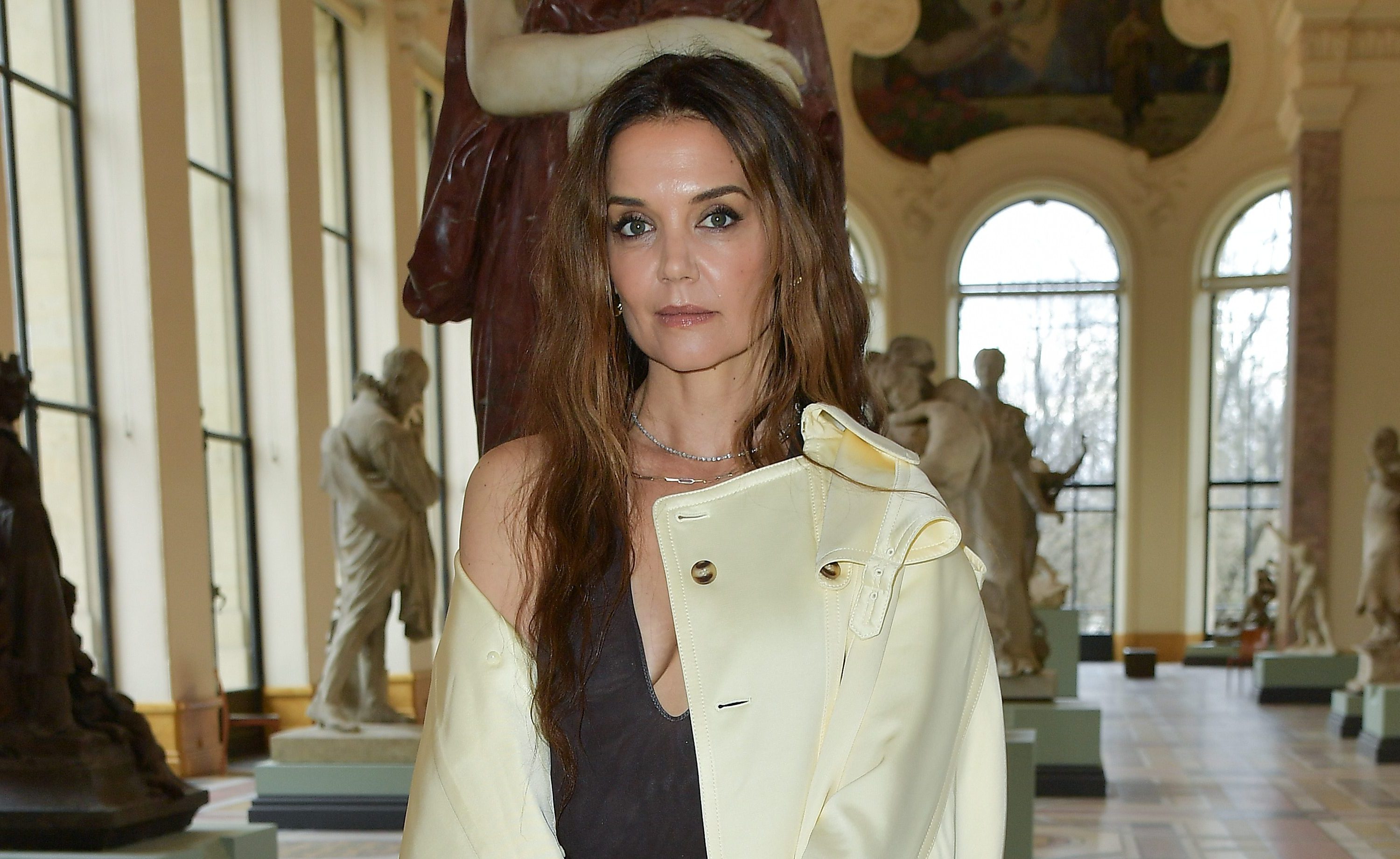 Katie Holmes attends the Zimmermann Womenswear Fall/Winter 2025-2026 show as part of Paris Fashion Week at Le Petit Palais on March 10, 2025 in Paris, France.