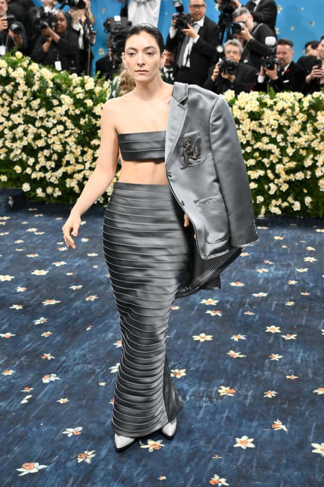 Lorde at The 2025 Met Gala Celebrating "Superfine: Tailoring Black Style" held at the Metropolitan Museum of Art on May 05, 2025 in New York, New York.