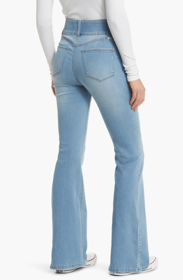 13 Best Butt-Lifting Jeans in 2026, From Stylists