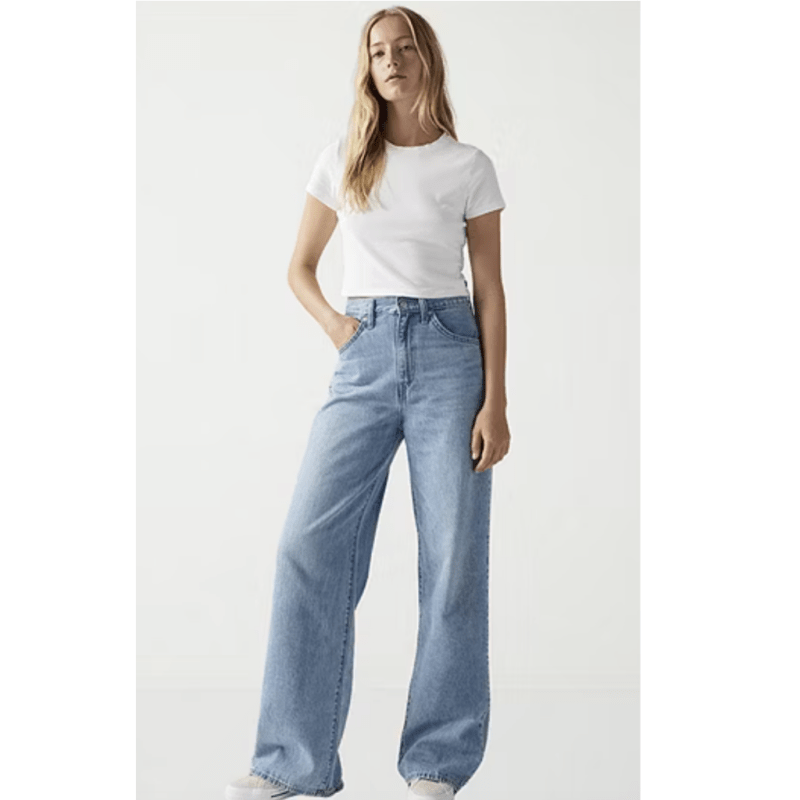 Top 2026 Jeans Trends According to Stylists