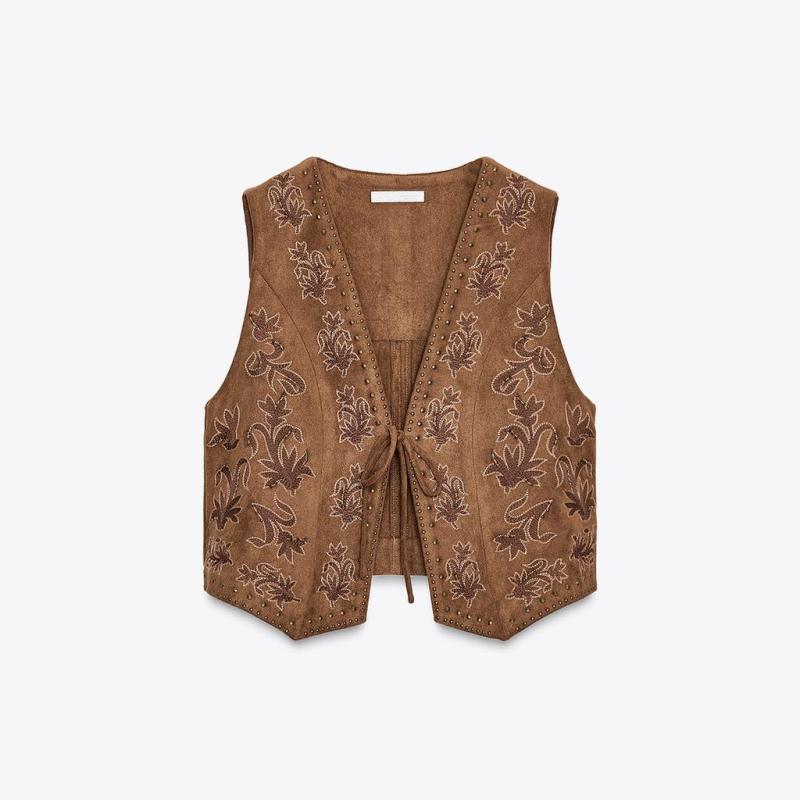 The Best Country Concert Outfit Ideas, According to Stylists & Country Fans