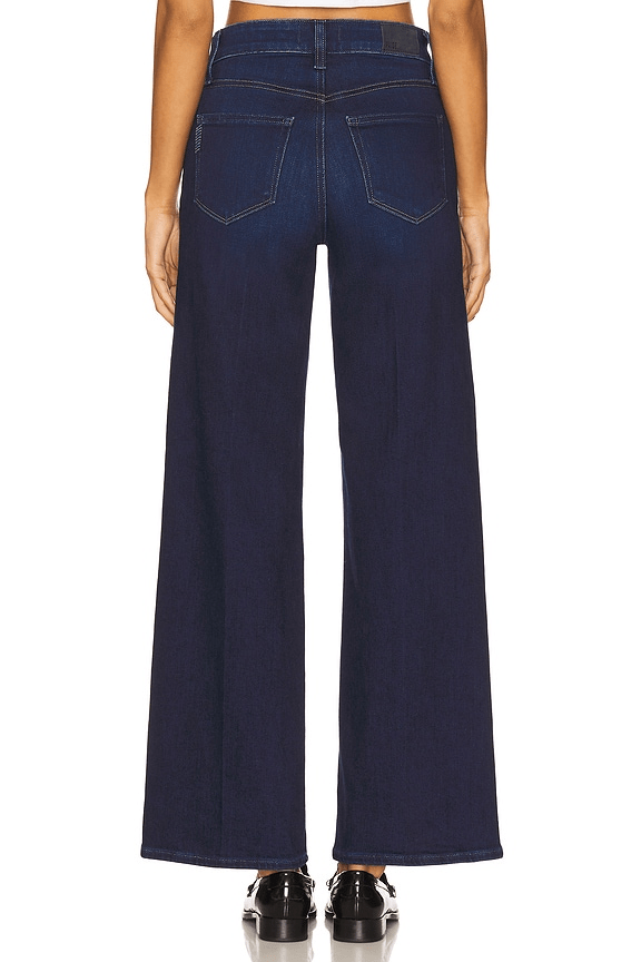 13 Best Butt-Lifting Jeans in 2026, From Stylists