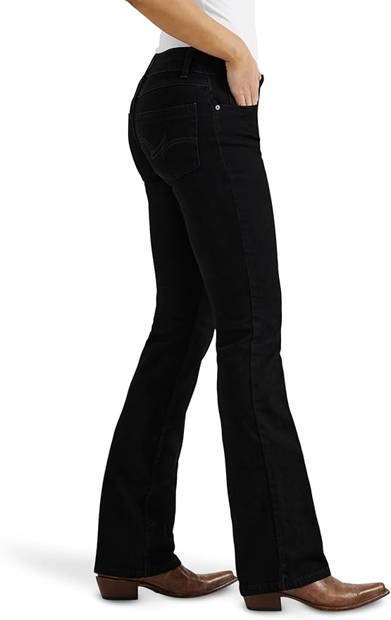 13 Best Butt-Lifting Jeans in 2026, From Stylists